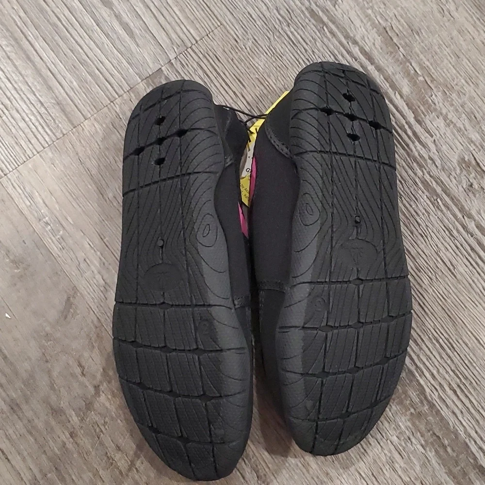 O'Rageous Drainage Aquasock Water Shoes